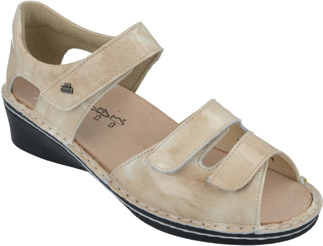 Fes beige, Apache